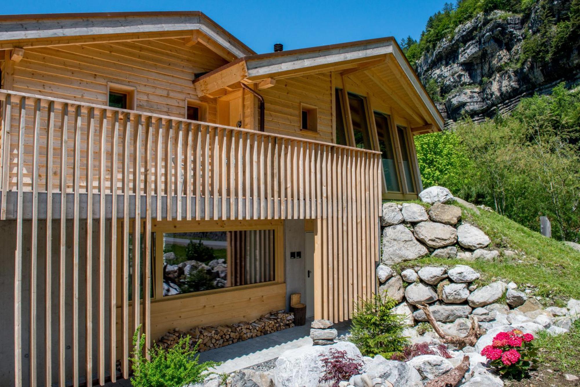Huettenhotel Husky Lodge Muotathal Ngoại thất bức ảnh