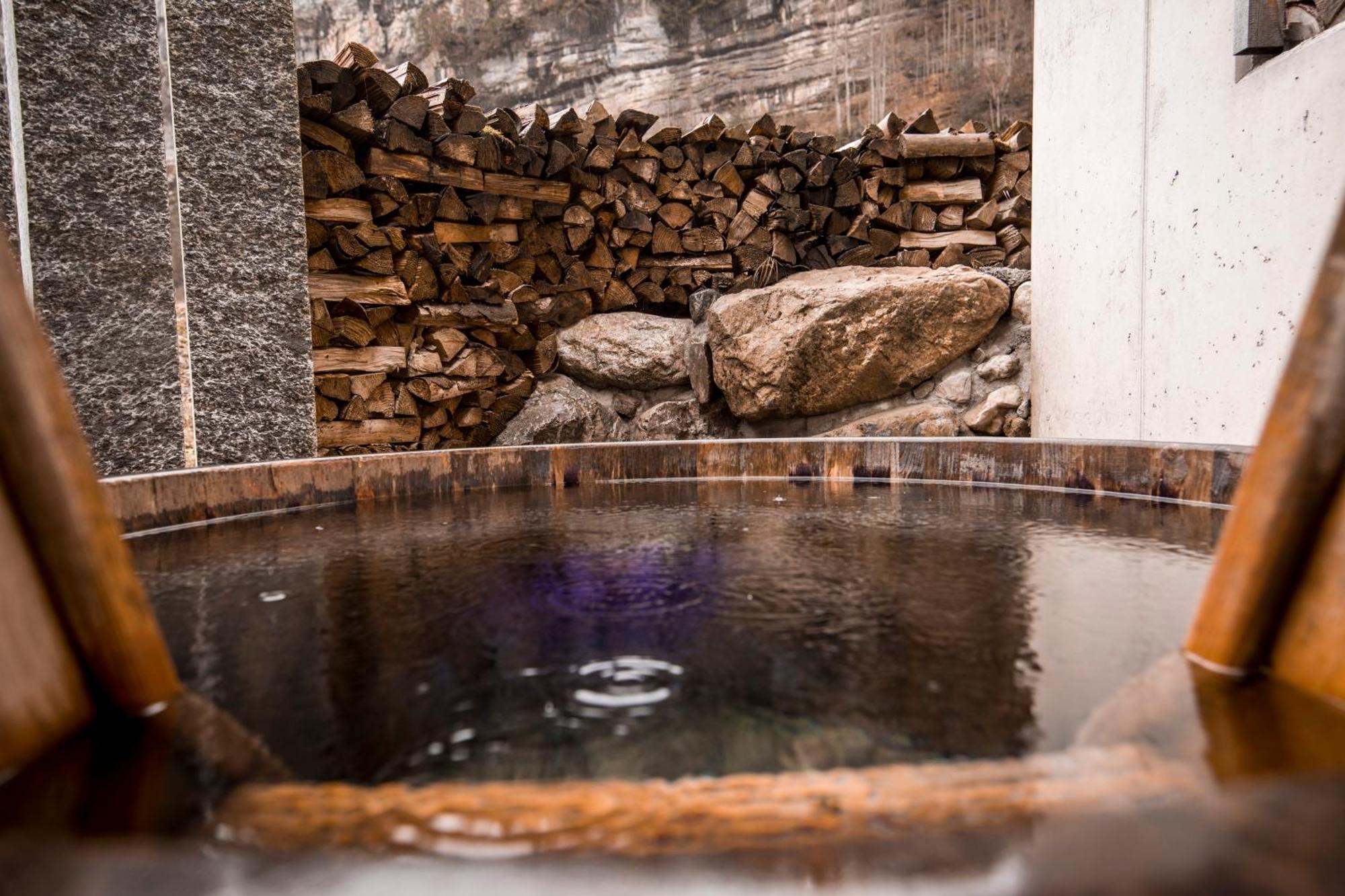 Huettenhotel Husky Lodge Muotathal Ngoại thất bức ảnh