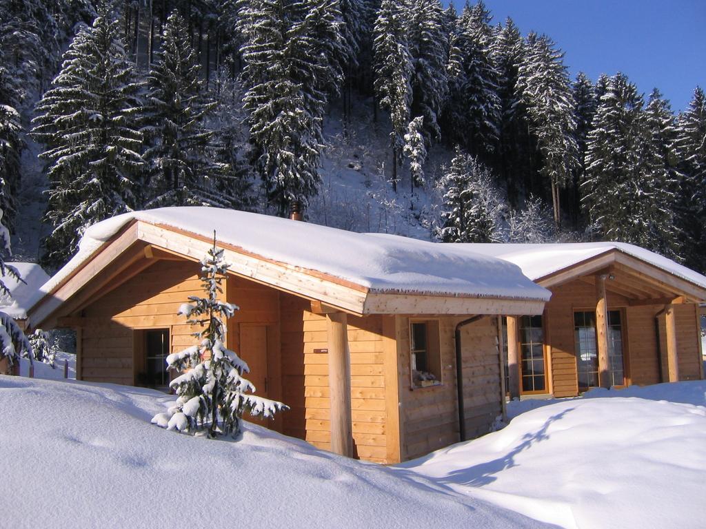 Huettenhotel Husky Lodge Muotathal Phòng bức ảnh