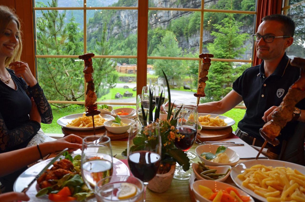 Huettenhotel Husky Lodge Muotathal Ngoại thất bức ảnh